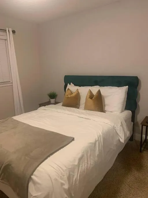Welcome Home Charlotte Apartment